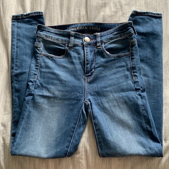 American Eagle High Rise Ne(x)t Level Stretch Short Jeans - Picture 1 of 6